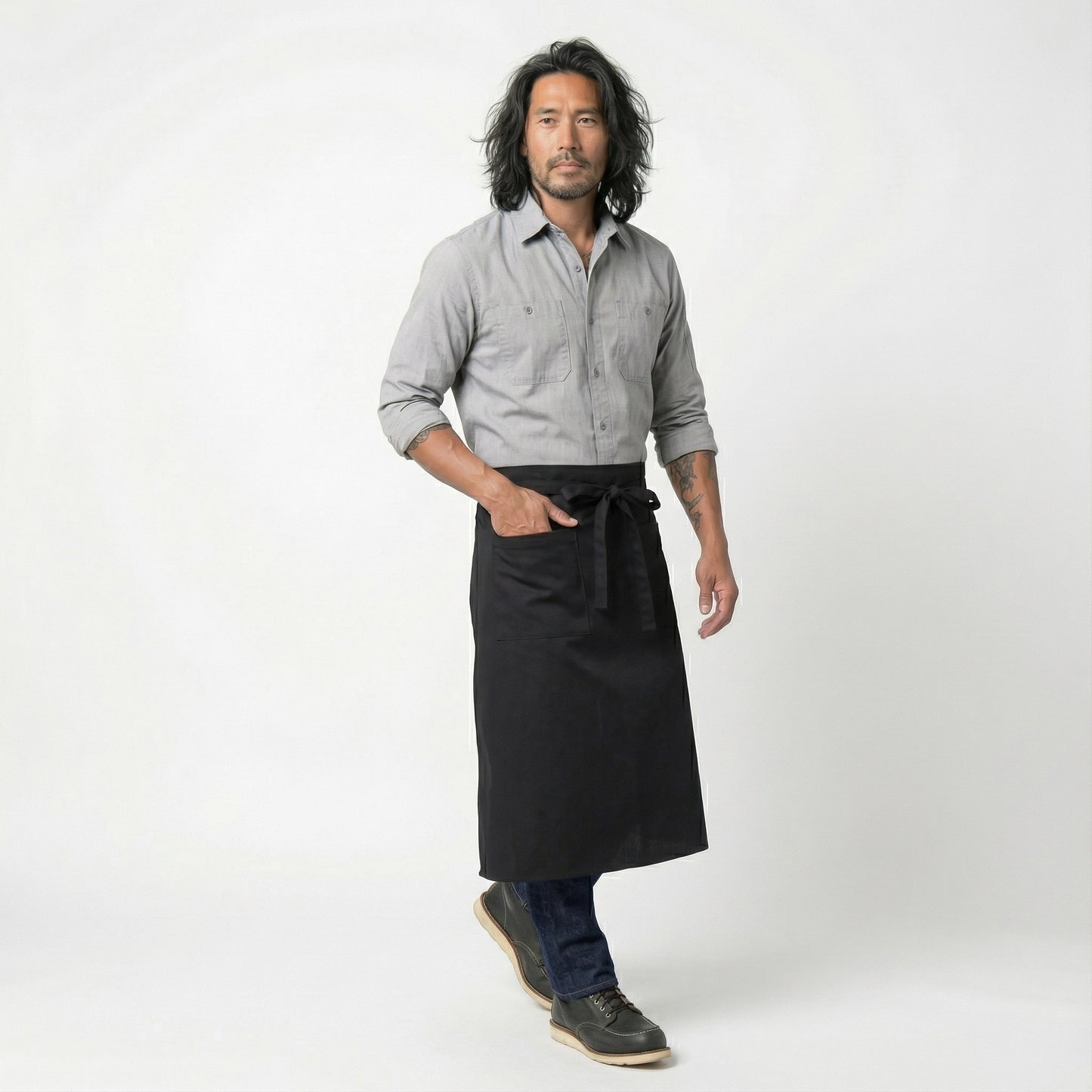 Water Repellent Full Length Waist Apron With Side Pocket - Black